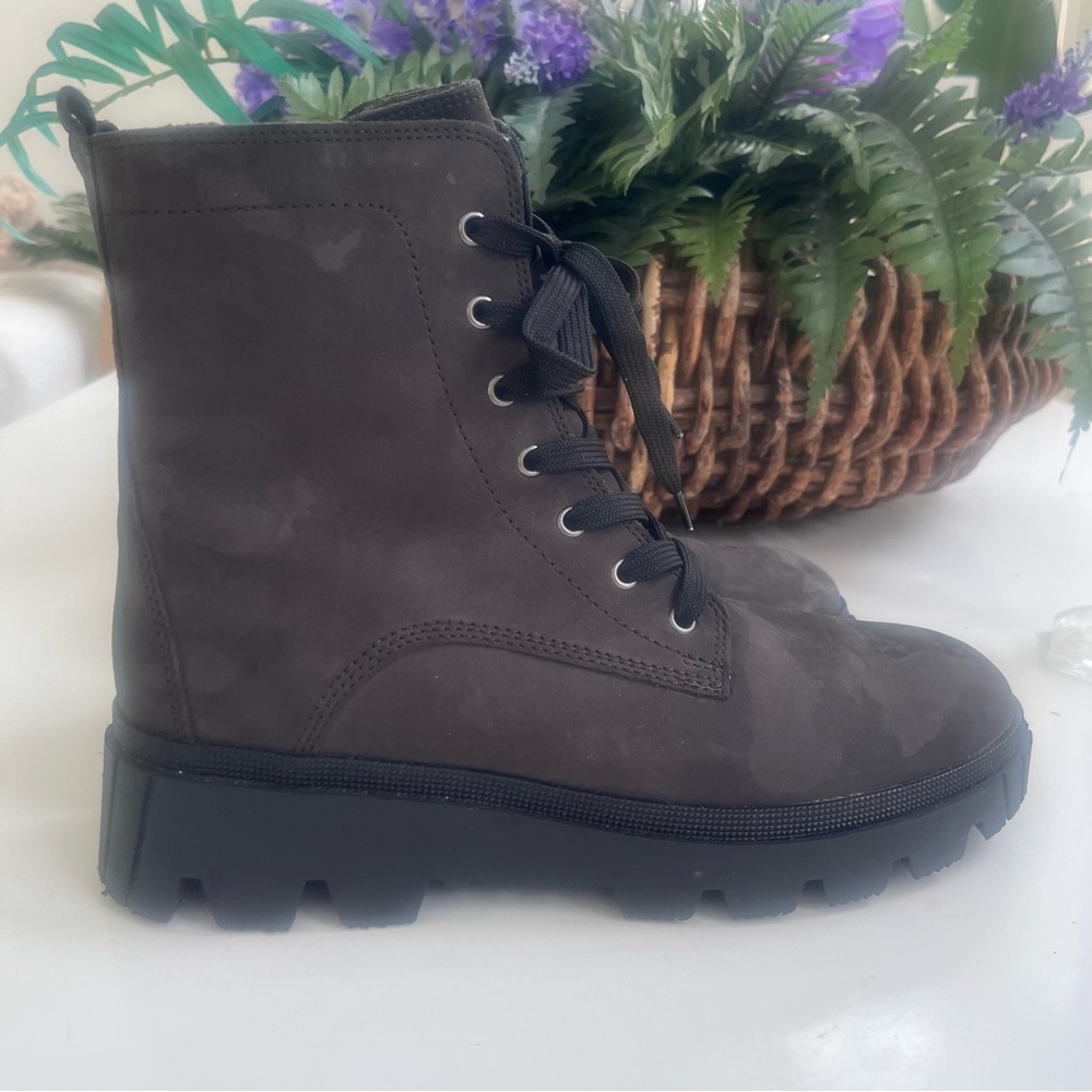 GABOR Comfort Combat Boots WMN Sz 8.5M Lace Up Side Zip Chunky Sole Black EUC!